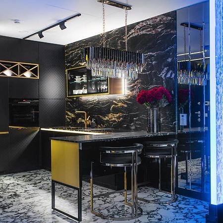 Apartamenty Sky Tower Z Jakuzzi Przy Oknie Breslau Exterior foto