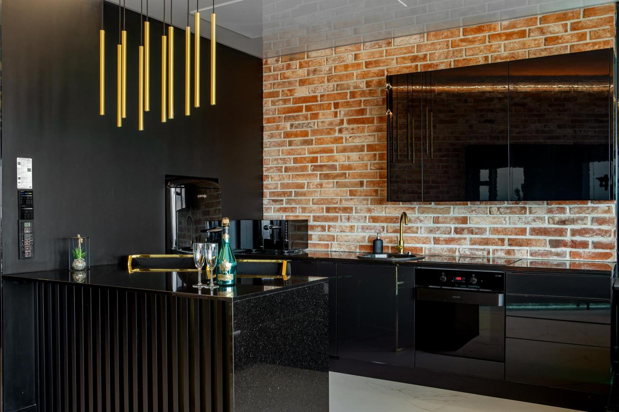 Apartamenty Sky Tower Z Jakuzzi Przy Oknie Breslau Exterior foto