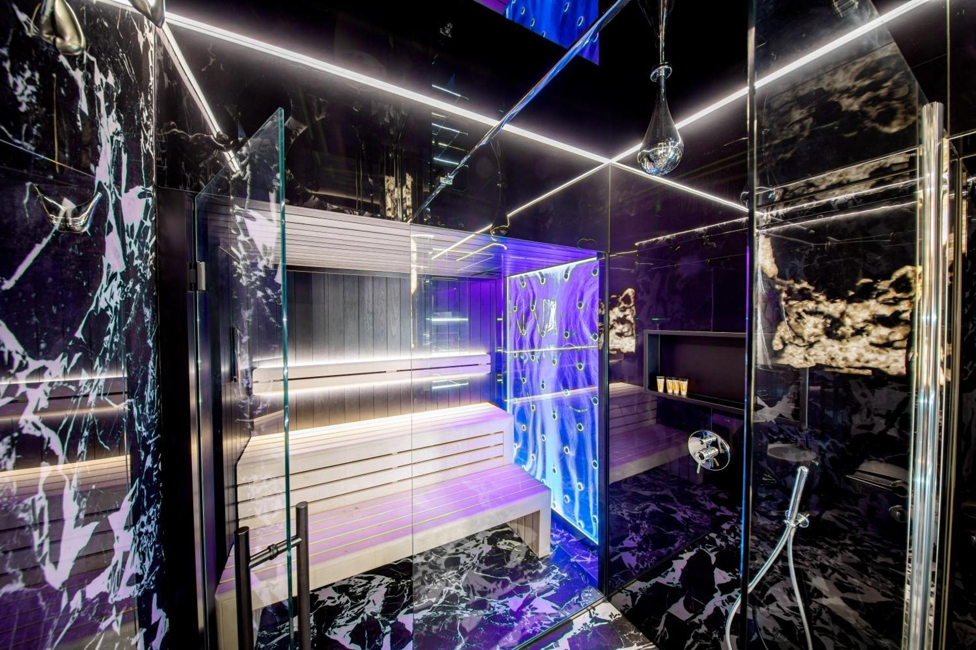 Apartamenty Sky Tower Z Jakuzzi Przy Oknie Breslau Exterior foto