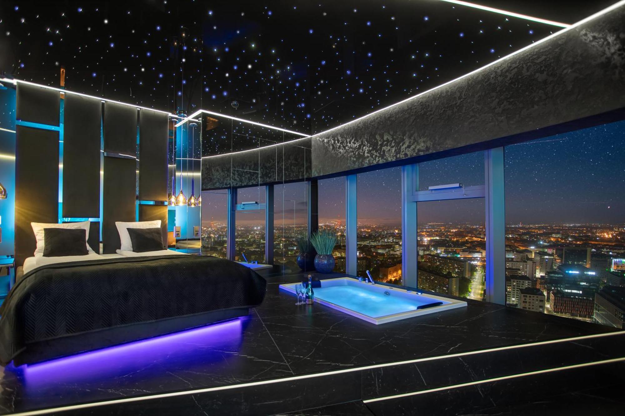 Apartamenty Sky Tower Z Jakuzzi Przy Oknie Breslau Exterior foto